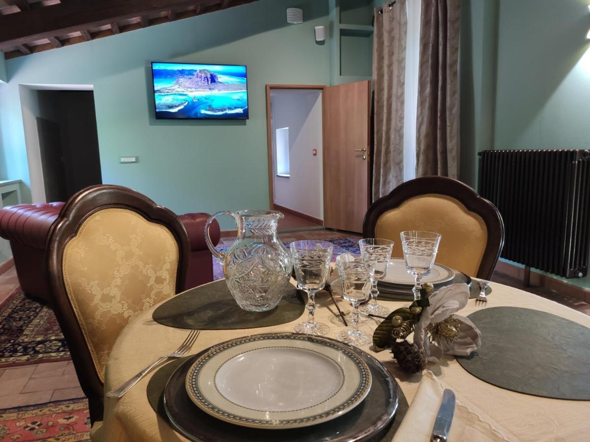 Villa La Nussa Каполона Экстерьер фото