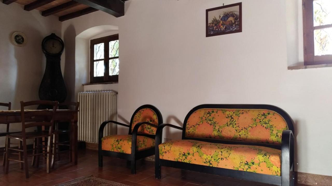 Villa La Nussa Каполона Экстерьер фото
