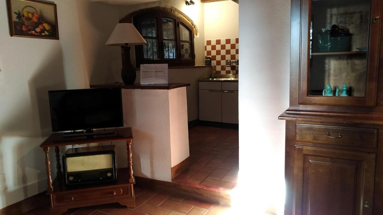 Villa La Nussa Каполона Экстерьер фото